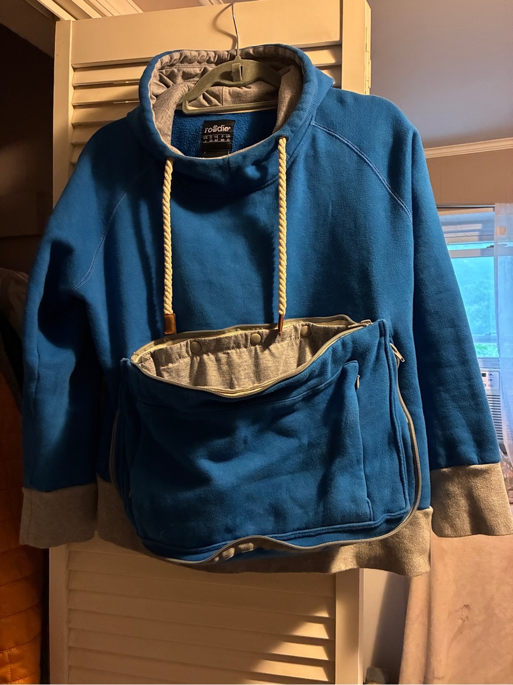 Roodie Blue and Gray Pullover Hoodie with Front Pocket for Pet